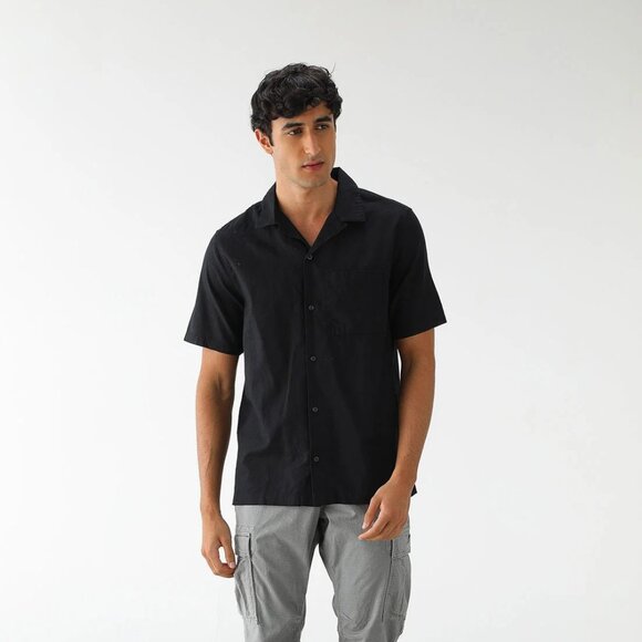 NWT GAP Mens Black L Cotton Blend Short Sleeve Button Down Collared Shirt - Picture 1 of 8